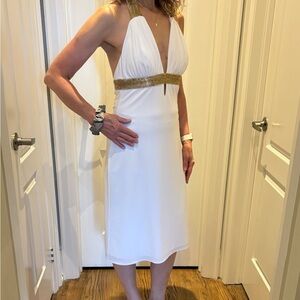 White JS Collection cruise wear dress